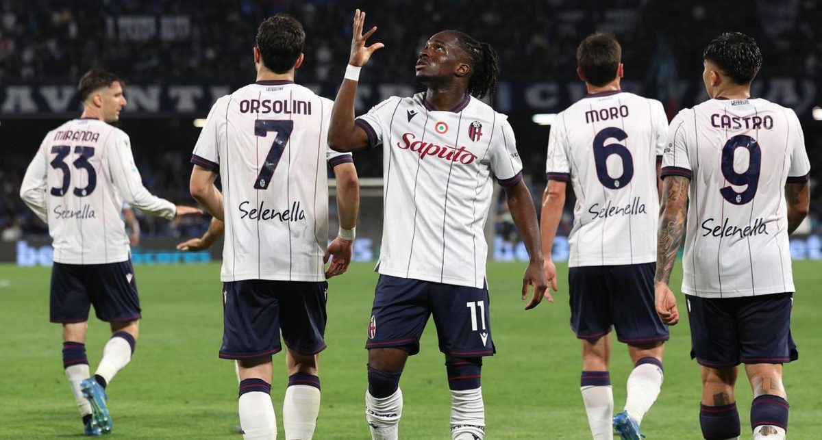 Bologna batte Napoli 3-2: Rowe decisivo al Dall'Ara