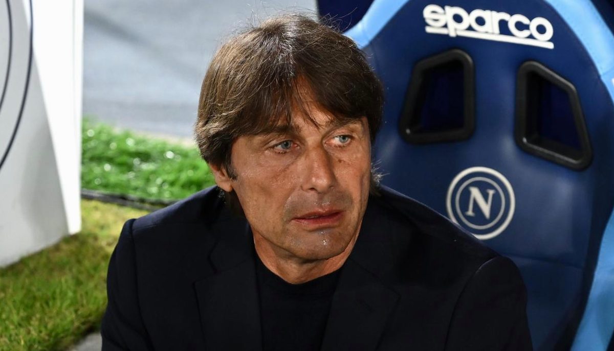 Conte lascia il Napoli: veleni e addio ufficiale