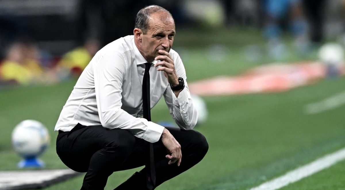 Napoli senza allenatore: contatto col Milan per Allegri
