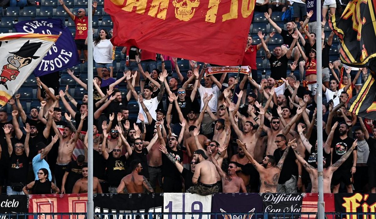 Playoff Serie B: tifosi Catanzaro vietati a Palermo