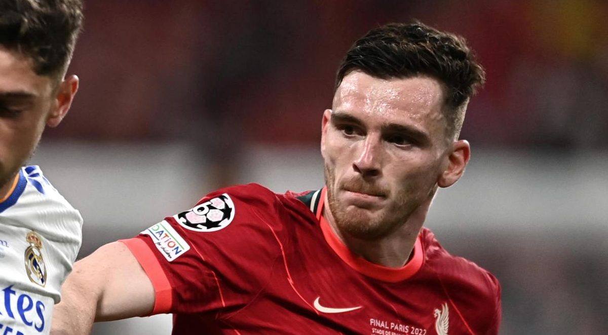 Robertson lascia il Liverpool: addio a una leggenda della fascia